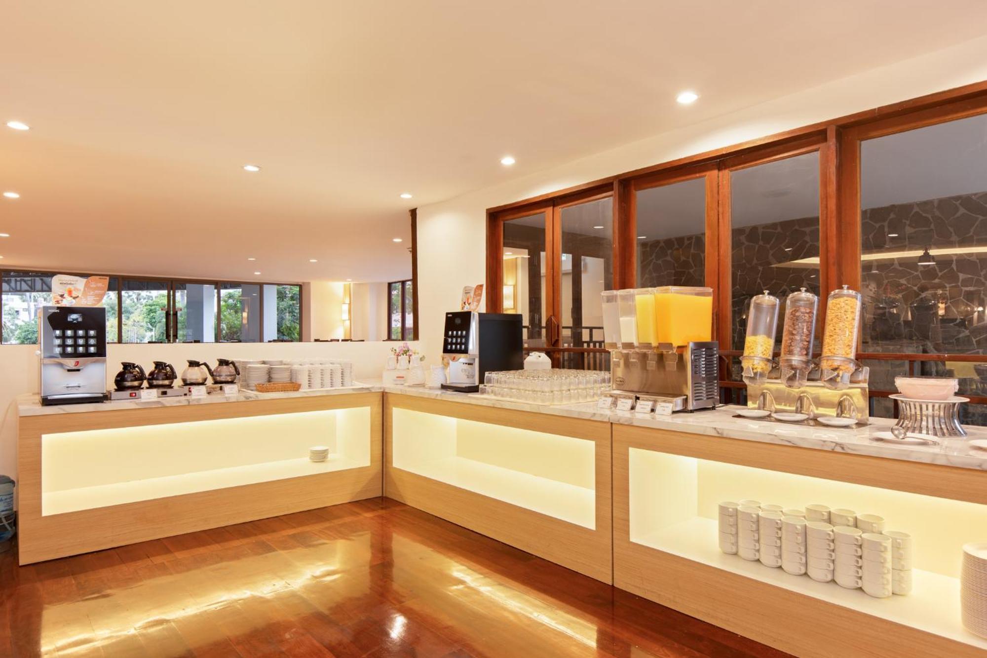 Jomtien Thani Hotel Ngoại thất bức ảnh